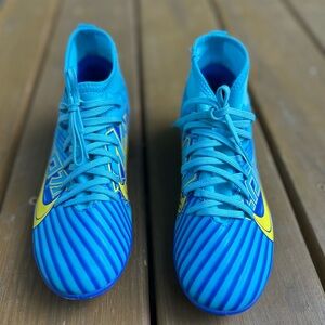 Nike Blue and Yellow Sneakers with Textured Design